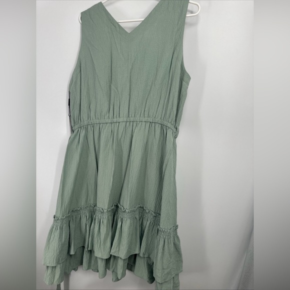 Calvin Klein Gauzy Mint Green Tie Waist Tiered Hem V Neck Dress Sz 16 - Picture 4 of 5